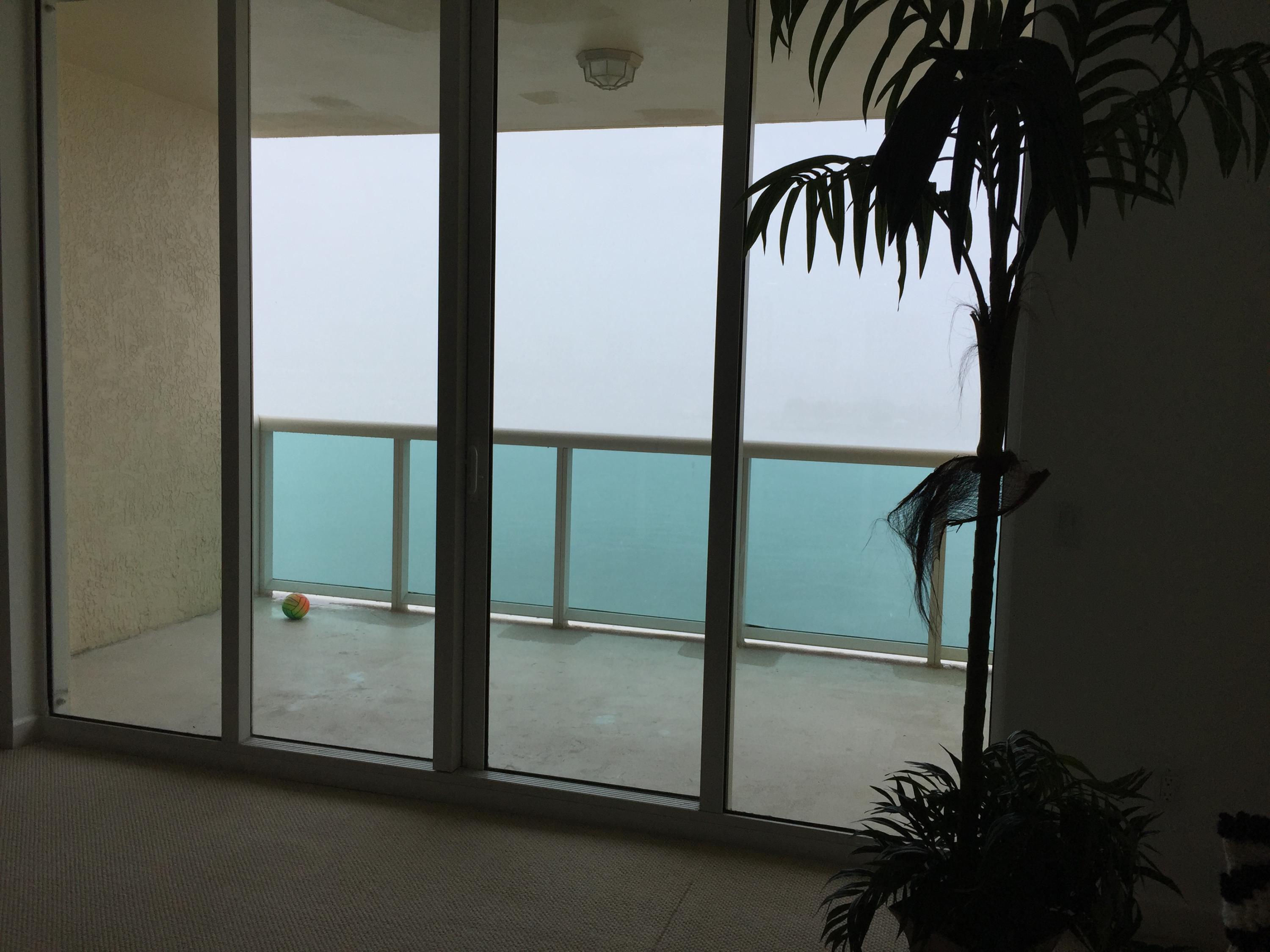 2640 Lake Shore Drive, Unit 809 Riviera Beach, FL 33404 - Photo 5 of 38 IMG_3997