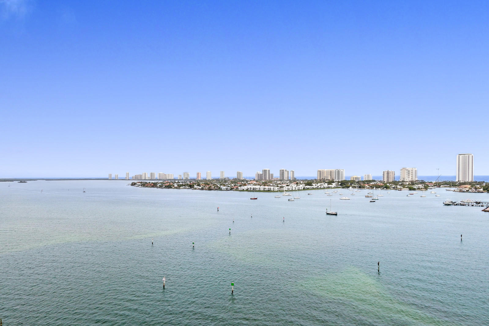 2640 Lake Shore Drive, Unit 809 Riviera Beach, FL 33404 - Photo 7 of 38 32_Image-30_mls