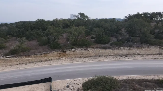 $220,000 | 23726 Oakshire, San Antonio, TX 78255