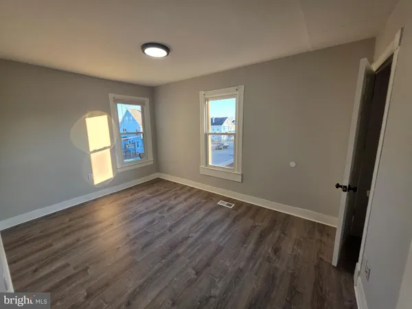 $1,625 | 110 North 4th Street, Millville, NJ 08332