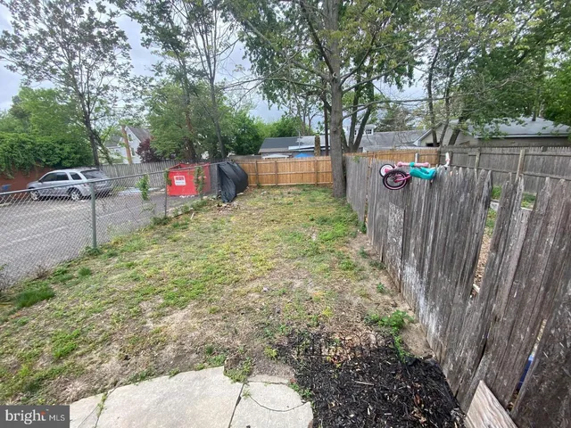 $1,700 | 110 North 4th Street, Millville, NJ 08332