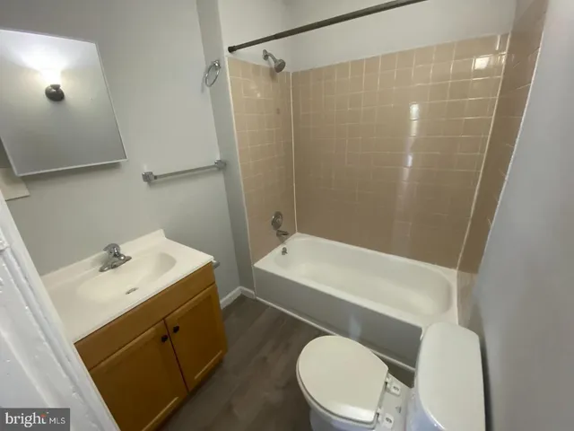 $1,700 | 110 North 4th Street, Millville, NJ 08332