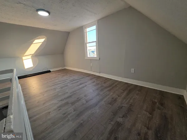 $1,625 | 110 North 4th Street, Millville, NJ 08332