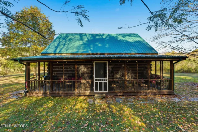 $449,900 | 645 Mt Pleasant Road, Vonore, TN 37885