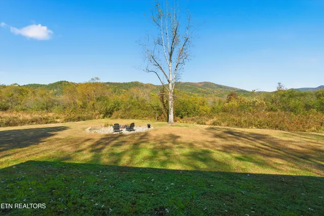 $449,900 | 645 Mt Pleasant Road, Vonore, TN 37885