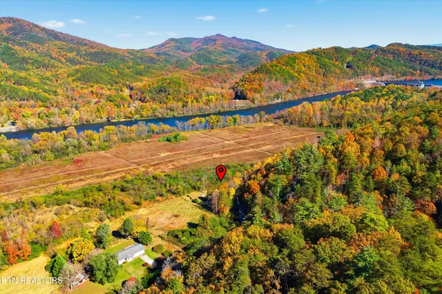 $449,900 | 645 Mt Pleasant Road, Vonore, TN 37885