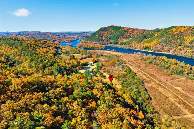 $449,900 | 645 Mt Pleasant Road, Vonore, TN 37885