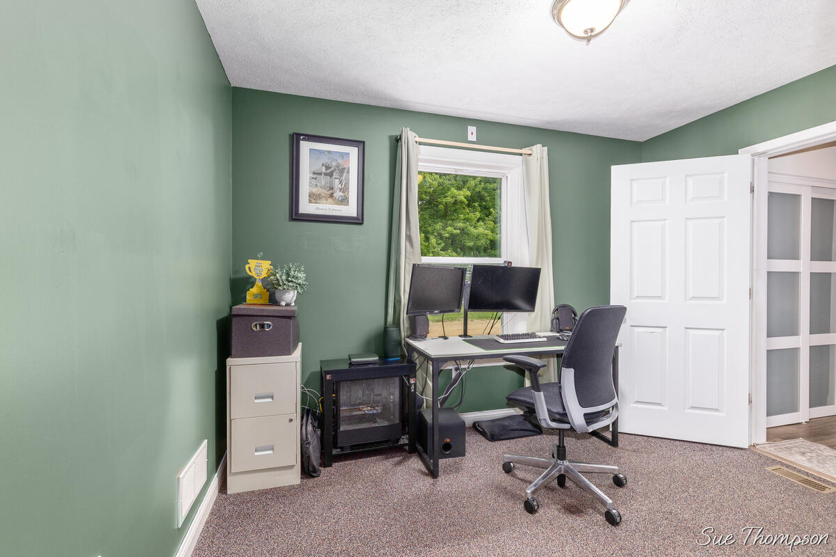 2972 West Kroman Road Sheridan, MI 48884 - Photo 9 of 24 2972-West-Kroman_009