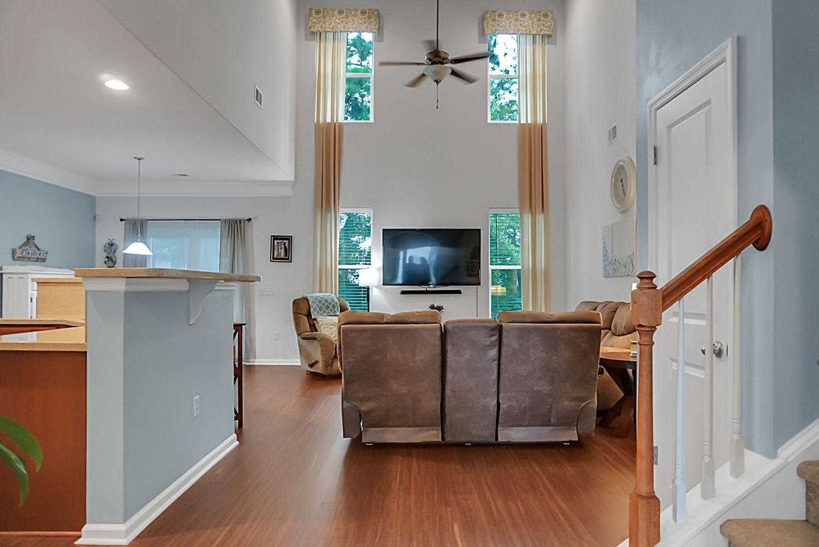 216 Alpine Road Summerville, SC 29485 - Photo 14 of 31 Living room view
