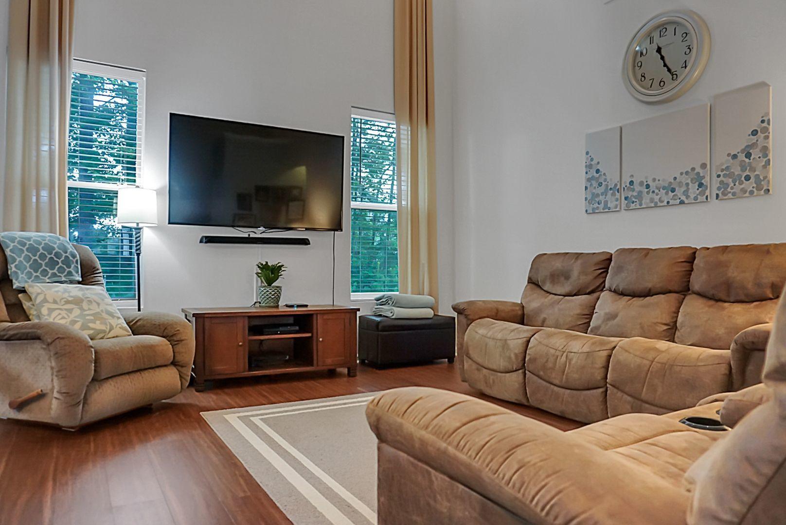 216 Alpine Road Summerville, SC 29485 - Photo 15 of 31 Living room
