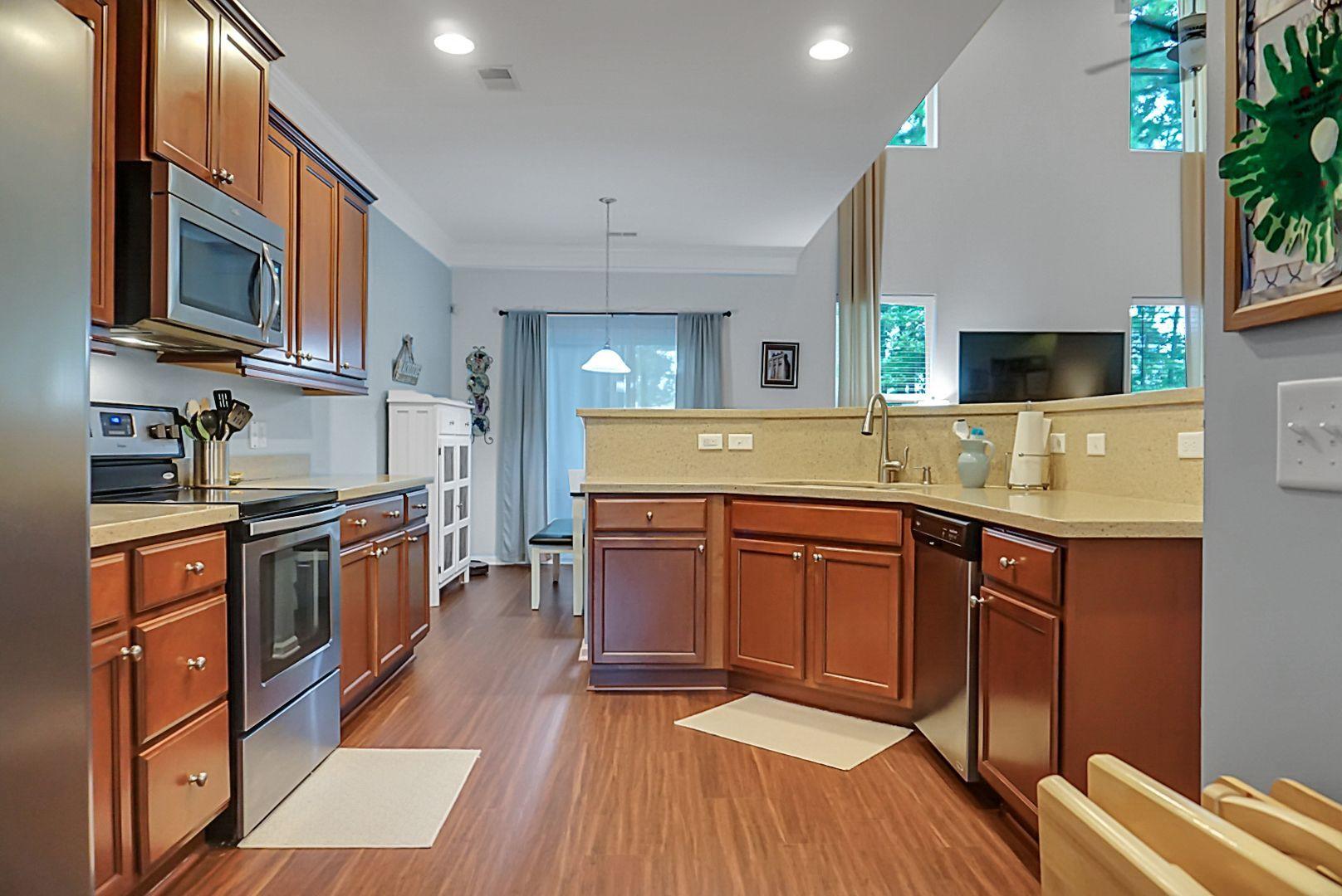 216 Alpine Road Summerville, SC 29485 - Photo 9 of 31 Kitchen