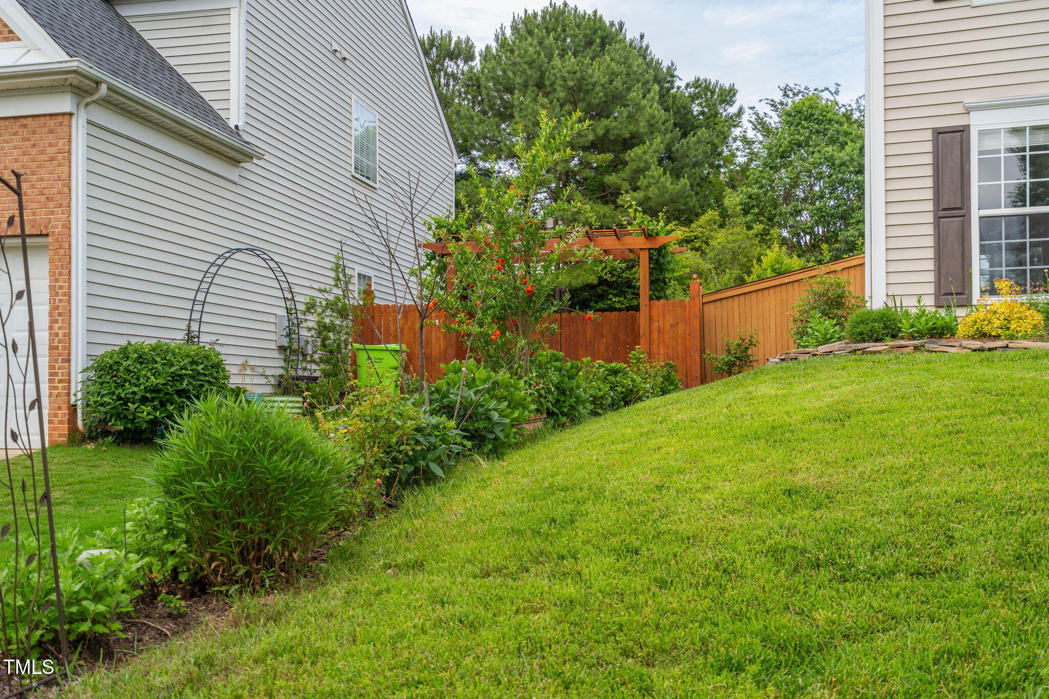 7612 Vista Del Rey Lane Raleigh, NC 27613 - Photo 9 of 73 9-web-or-mls-7612-vista-del-rey-ln