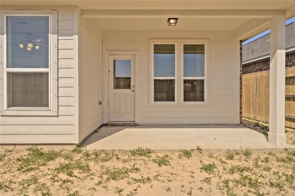 13201 Dancing Reed Drive Texas City, TX 77568 - Photo 14 of 18