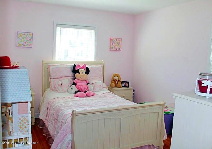 4620 Beaver Road Louisville, KY 40207 - Photo 15 of 28 IMG_2321