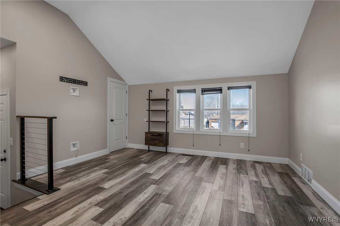 10 Mapleview Road Cheektowaga, NY 14225 - Photo 19 of 37 Upper Unit