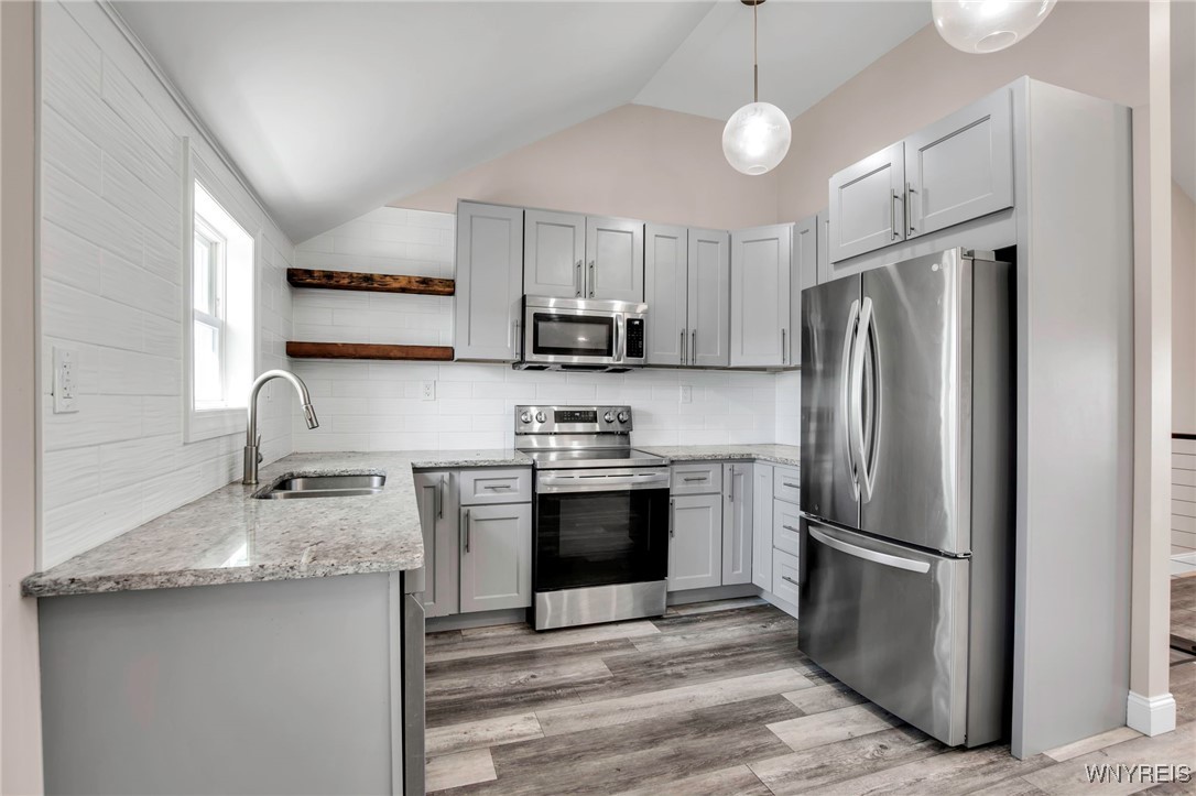 10 Mapleview Road Cheektowaga, NY 14225 - Photo 23 of 37 Upper Unit