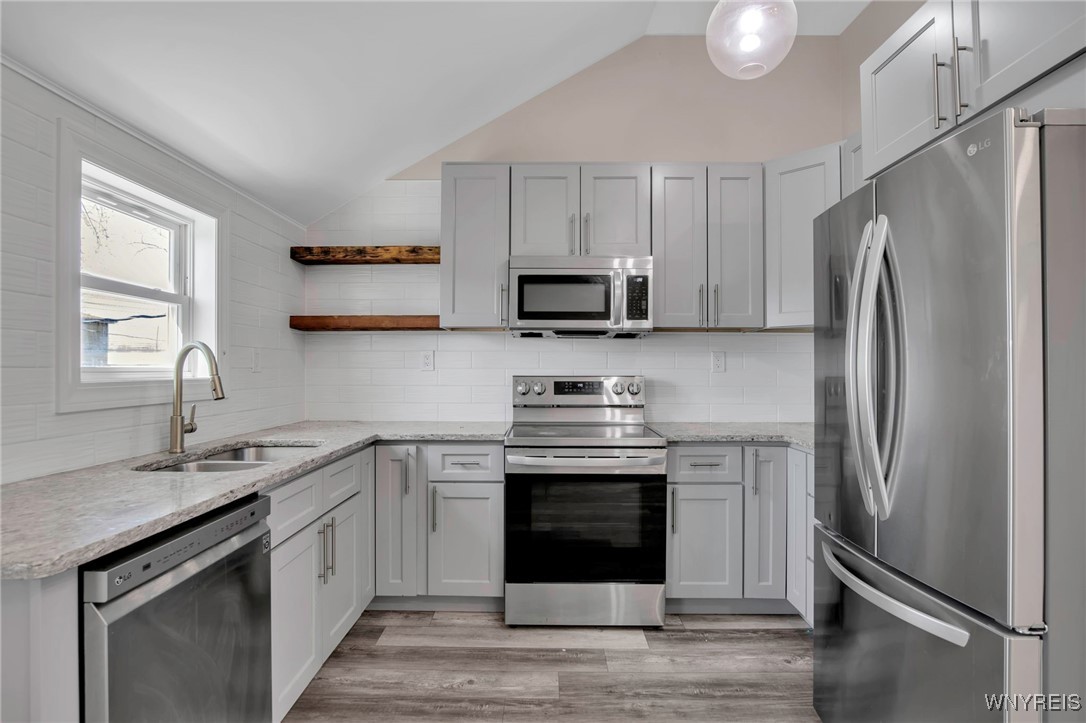 10 Mapleview Road Cheektowaga, NY 14225 - Photo 24 of 37 Upper Unit