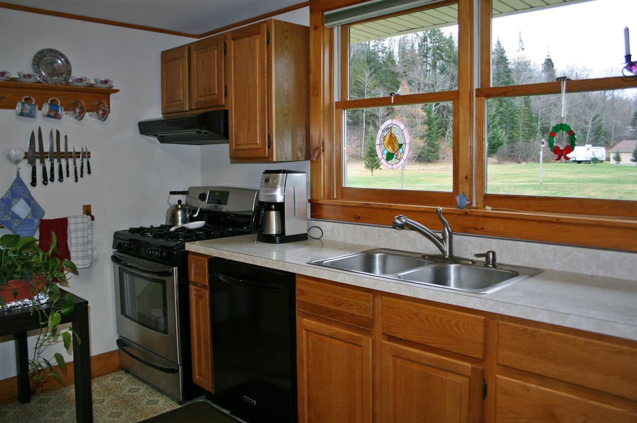 645 South Lincoln Road Lincoln, VT 05443 - Photo 14 of 28