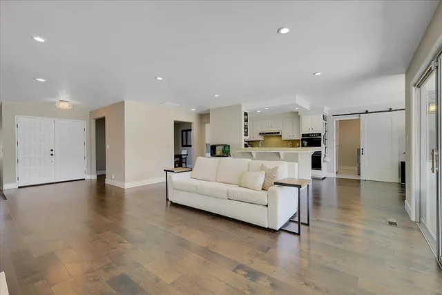 $1,095,000 | 2656 American River Drive, Sacramento, CA 95864