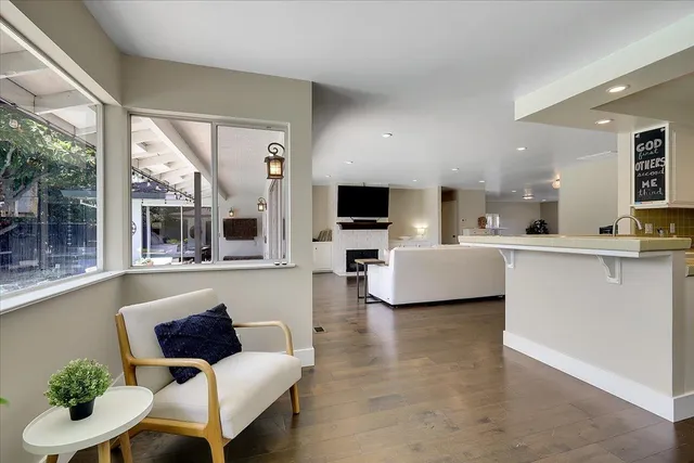 $1,095,000 | 2656 American River Drive, Sacramento, CA 95864