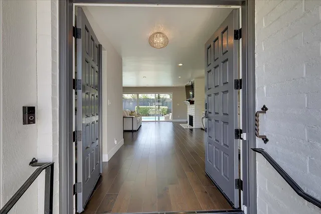 $1,095,000 | 2656 American River Drive, Sacramento, CA 95864