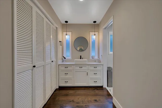 $1,095,000 | 2656 American River Drive, Sacramento, CA 95864