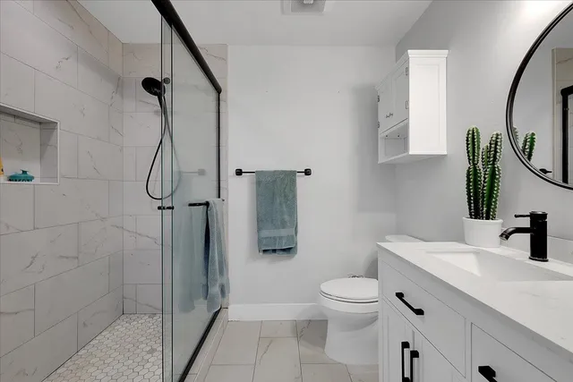 $1,095,000 | 2656 American River Drive, Sacramento, CA 95864