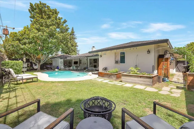 $1,095,000 | 2656 American River Drive, Sacramento, CA 95864