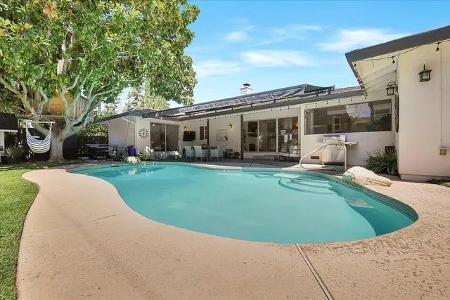 $1,095,000 | 2656 American River Drive, Sacramento, CA 95864