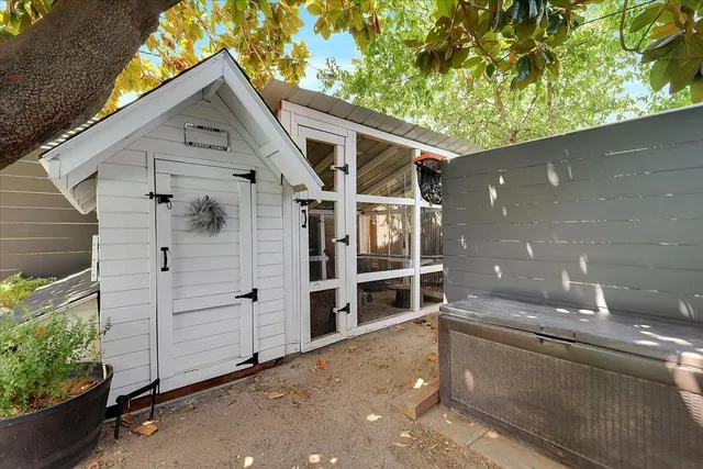 $1,095,000 | 2656 American River Drive, Sacramento, CA 95864