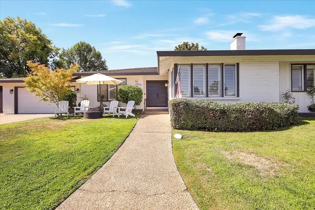 $1,095,000 | 2656 American River Drive, Sacramento, CA 95864