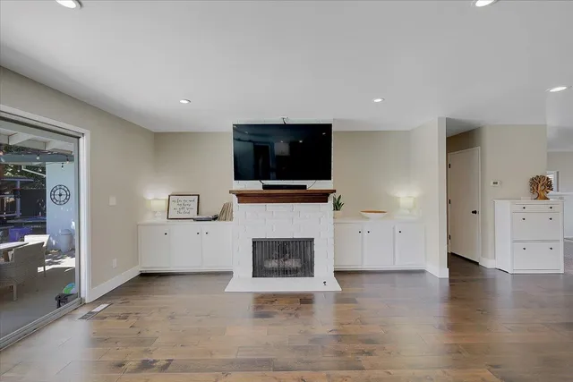 $1,095,000 | 2656 American River Drive, Sacramento, CA 95864