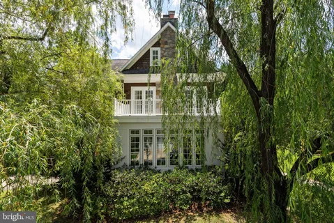 $2,195,000 | 7032 Wilson Lane, Bethesda, MD 20817