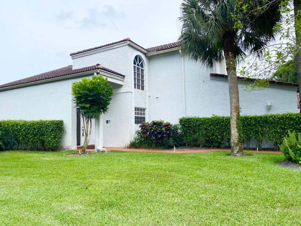 23290 La Vida Way Boca Raton, FL 33433 - Photo 3 of 16 2