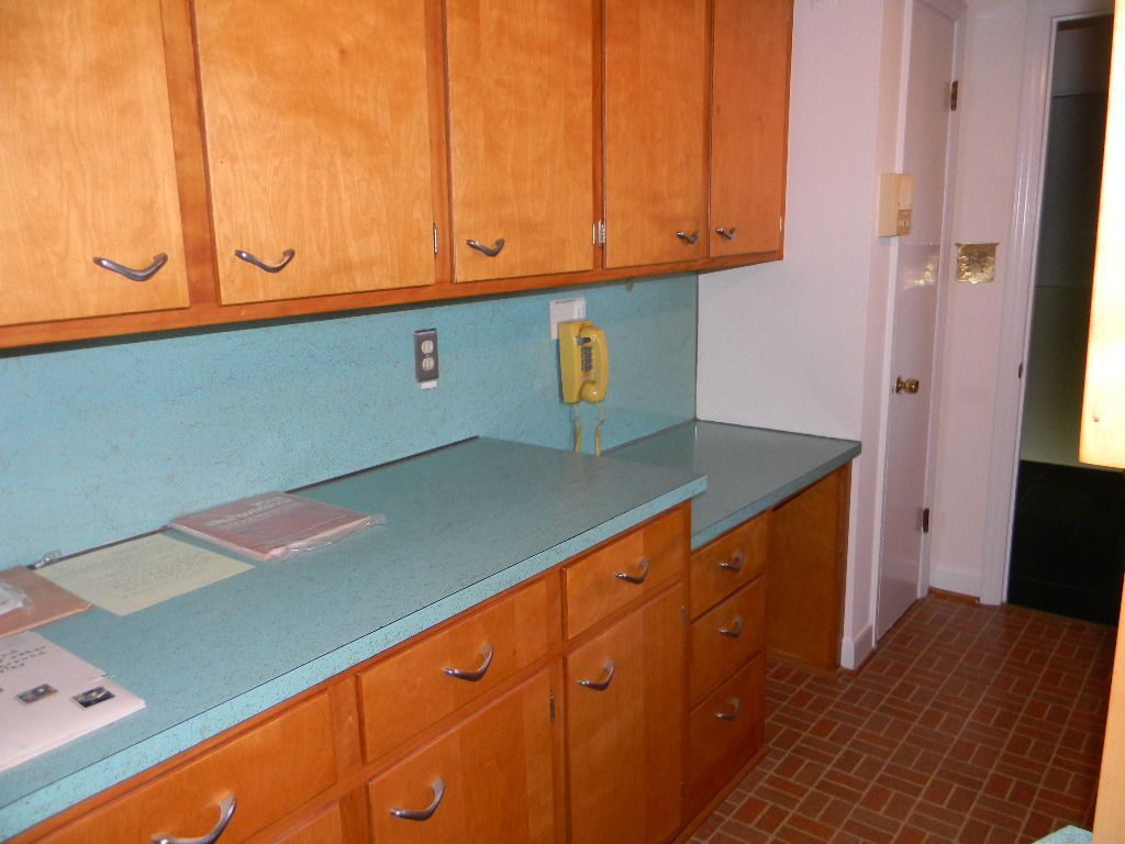 3701 Mud Lick Road Southwest Roanoke, VA 24018 - Photo 15 of 36 Old Kitchen - Butlers Pantry B