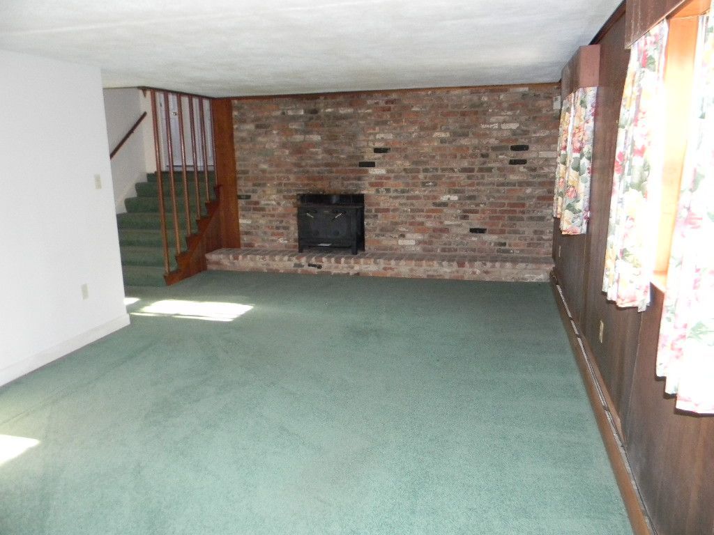3701 Mud Lick Road Southwest Roanoke, VA 24018 - Photo 23 of 36 Lower Level Family Room & Fireplace