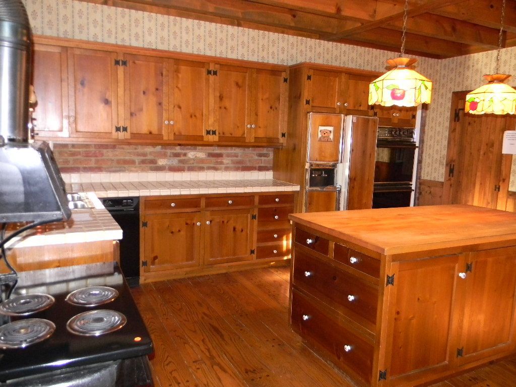 3701 Mud Lick Road Southwest Roanoke, VA 24018 - Photo 8 of 36 Kitchen B