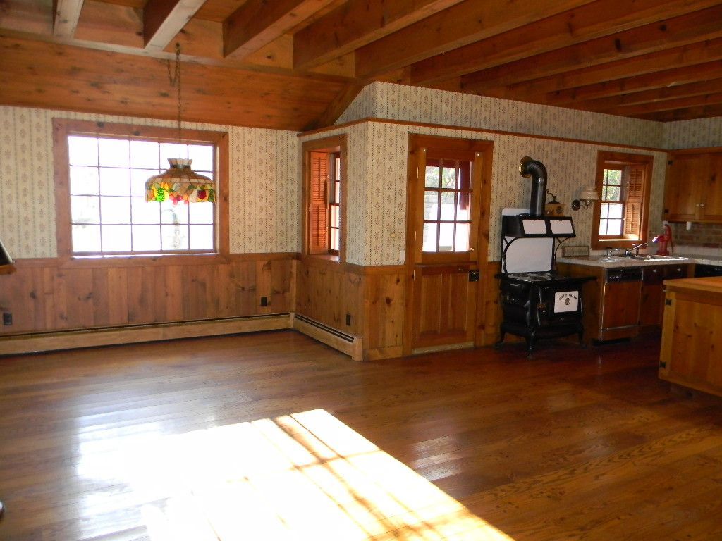 3701 Mud Lick Road Southwest Roanoke, VA 24018 - Photo 10 of 36 Breakfast Nook and Kitchen