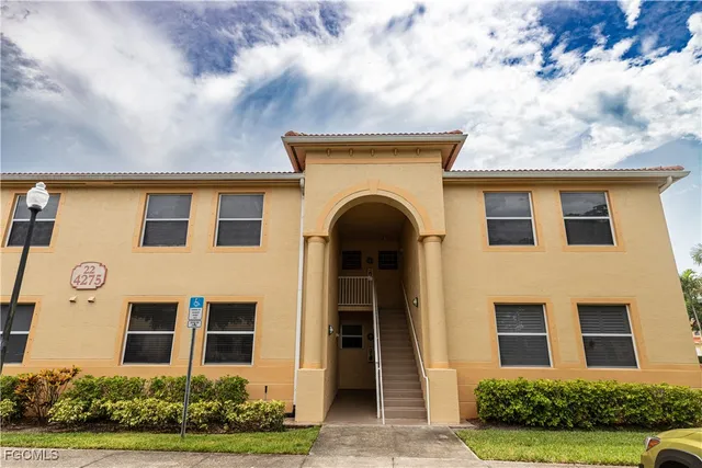 $1,449 | 4275 Bellasol Circle, Unit 2223, Fort Myers, FL 33916