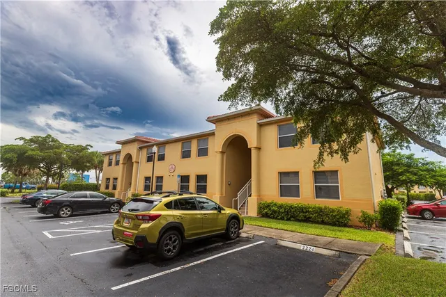 $1,449 | 4275 Bellasol Circle, Unit 2223, Fort Myers, FL 33916