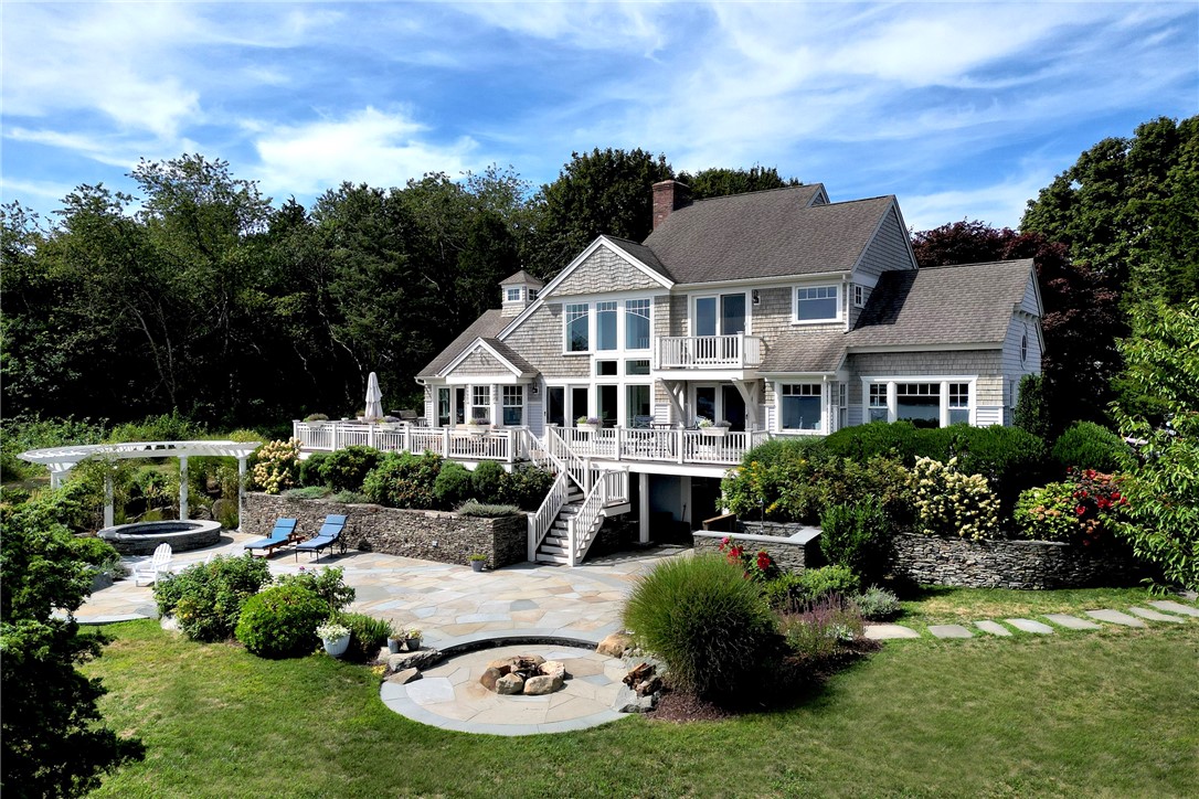 115 Beavertail Road Jamestown, RI 02835 - Photo 4 of 50