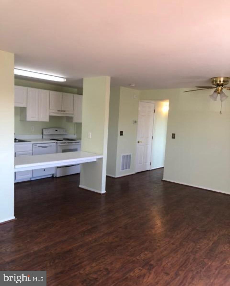 19625 Gunners Branch Road, Unit 934 Germantown, MD 20876 - Photo 4 of 11 Gallery Image 4