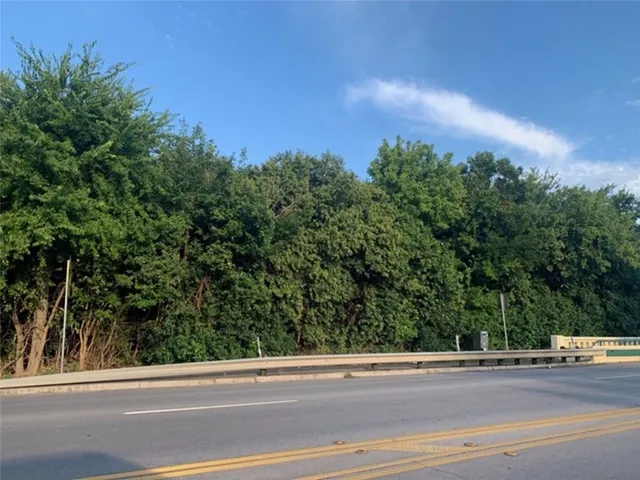 $225,000 | 610 West Nash Street, Round Rock, TX 78664