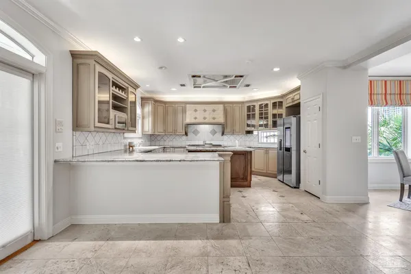 $1,599,000 | 12 Seashore Drive, Pensacola Beach, FL 32561