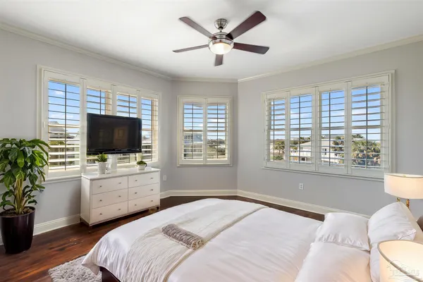 $1,599,000 | 12 Seashore Drive, Pensacola Beach, FL 32561