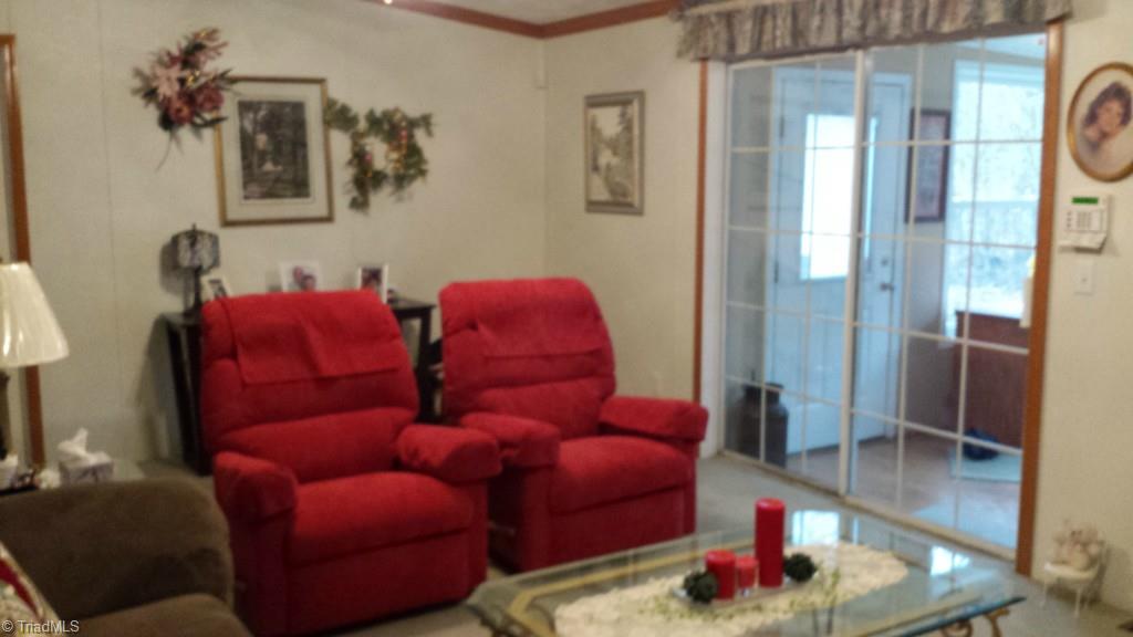810 Woolen Store Road Reidsville, NC 27320 - Photo 3 of 19