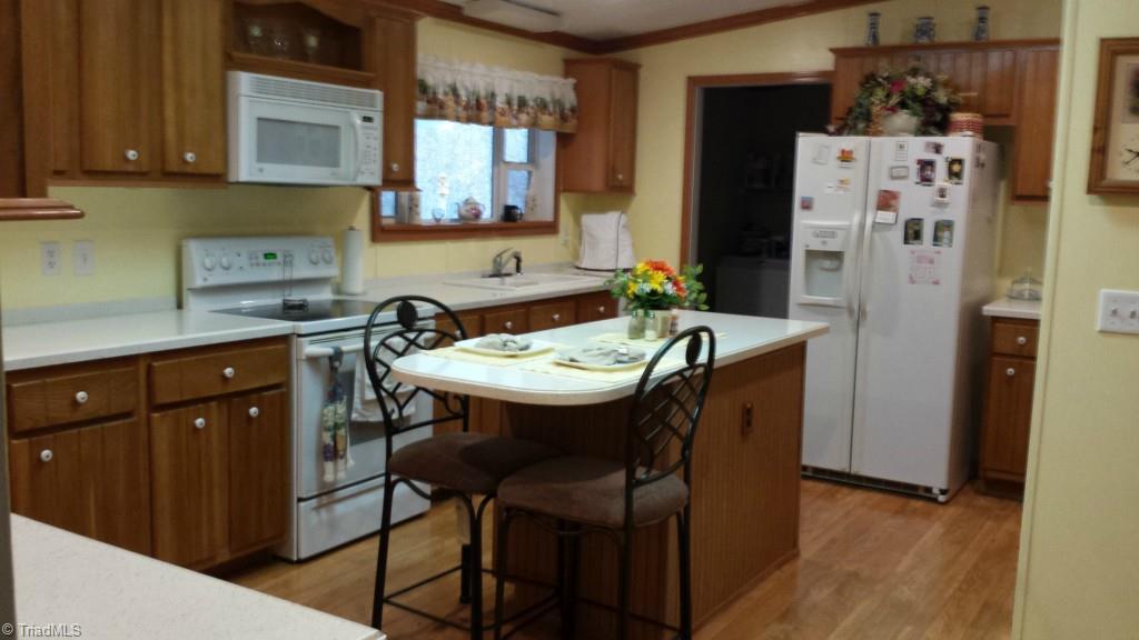 810 Woolen Store Road Reidsville, NC 27320 - Photo 4 of 19