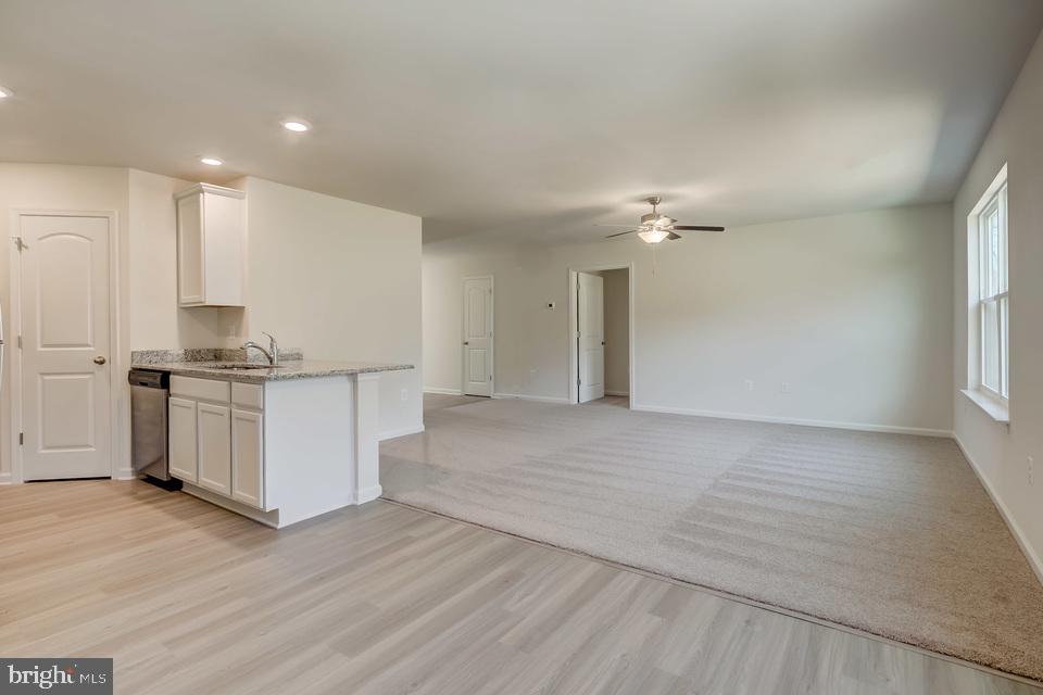 211 Rappahannock Run Falling Waters, WV 25419 - Photo 17 of 47 Gallery Image 17