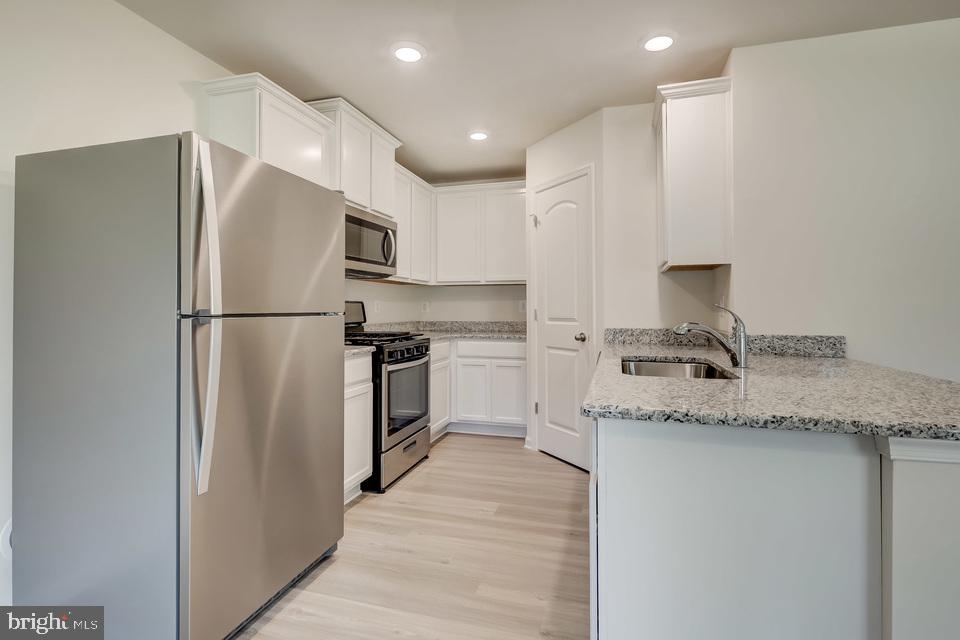 211 Rappahannock Run Falling Waters, WV 25419 - Photo 21 of 47 Gallery Image 21