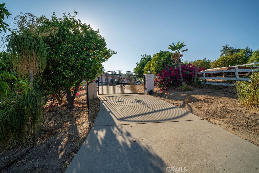 29076 Sunset Road Valley Center, CA 92082 - Photo 6 of 71